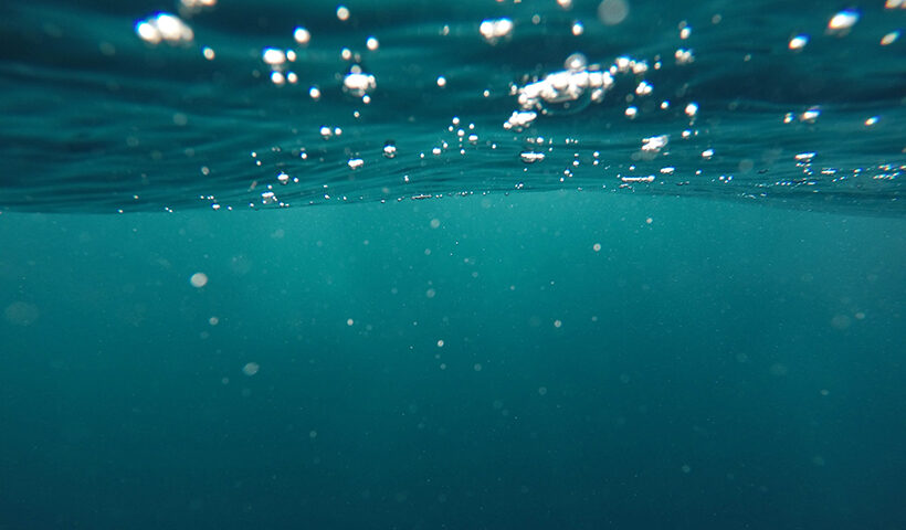 Debajo del agua